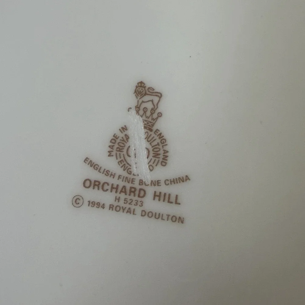6- Royal Doulton ORCHARD HILL Bone China LARGE 7